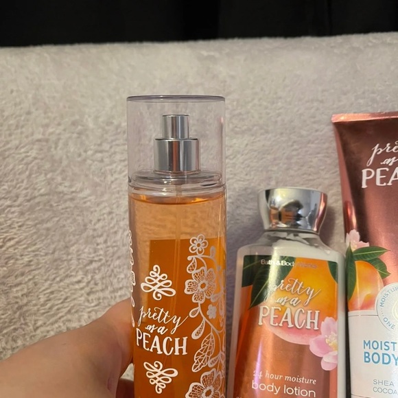 BBW Pretty As A Peach Set - Picture 2 of 3